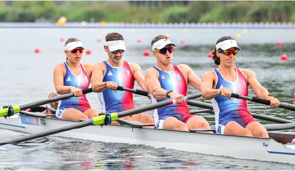 Best Rowing Designs Empowering Competitiveness in the Design of Rowing Boats using AI and HPC